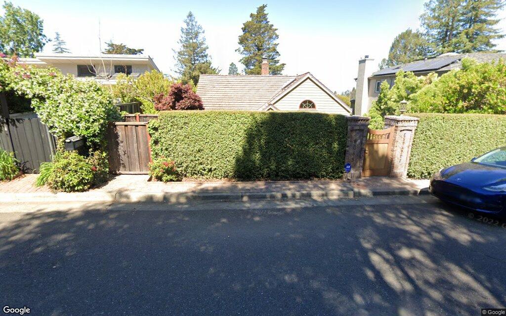 6045 Estates Drive - Google Street View
